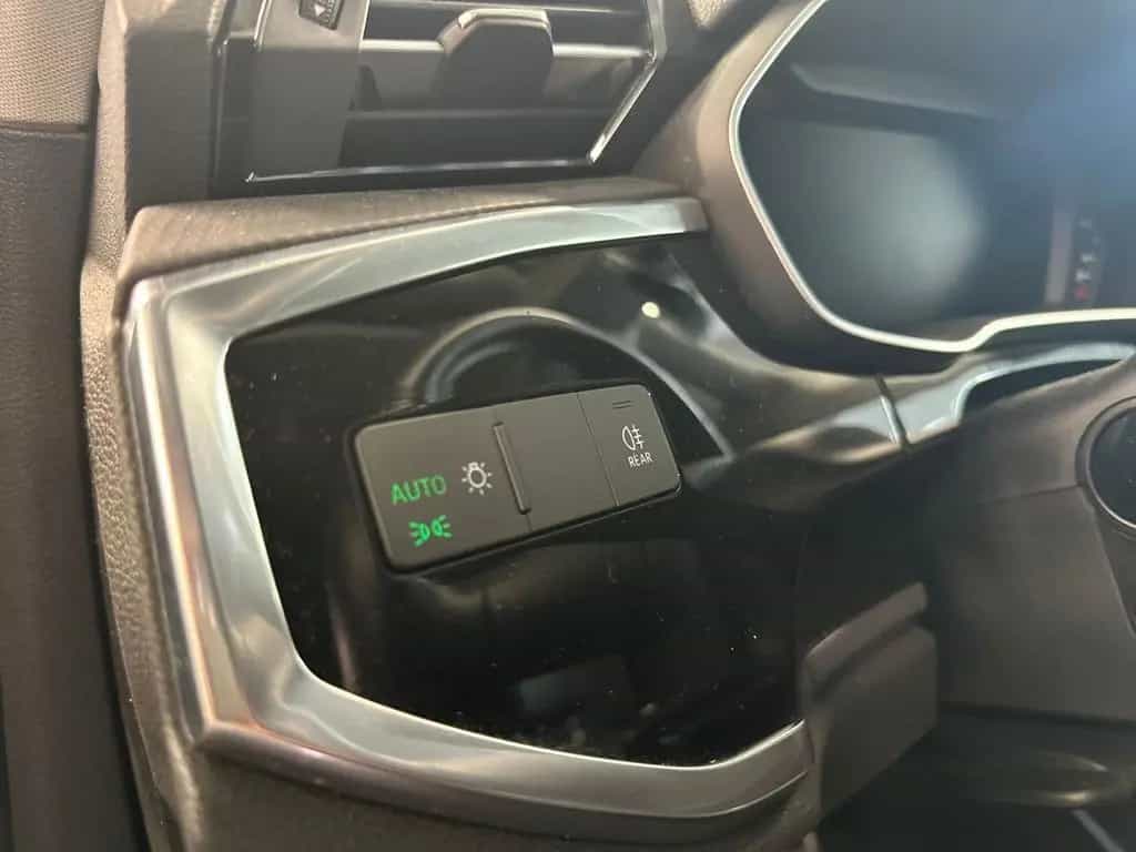 Audi Q3 35 TFSI S-LINE*LED*ACC*NAVI*FREISPRECH*DAB* 03/2021-photo-23