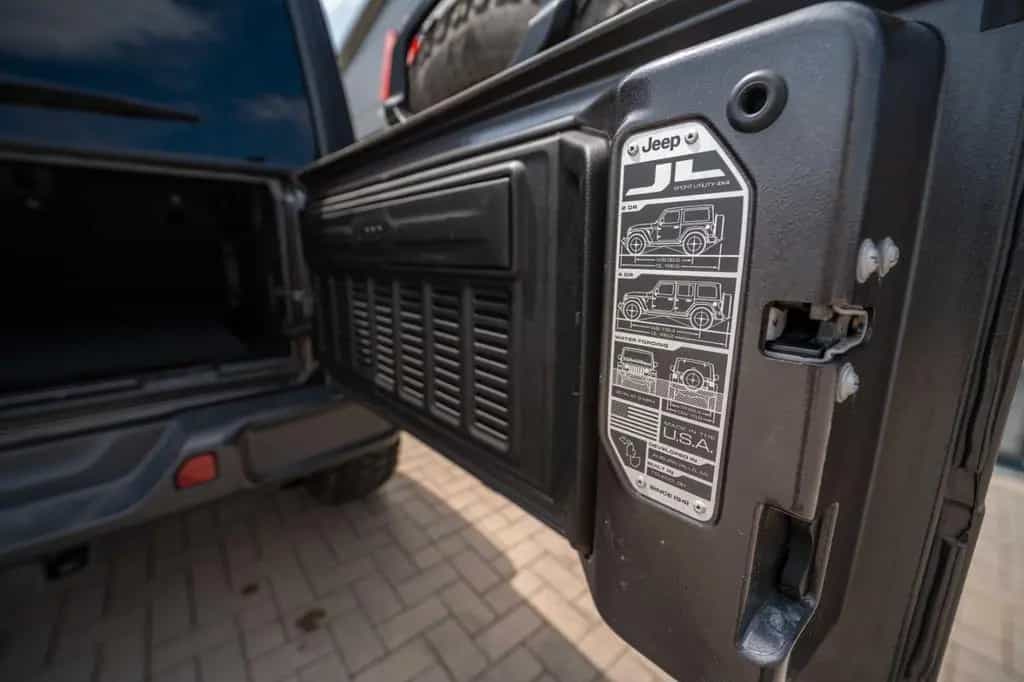 Jeep Wrangler / Wrangler Unlimited Rubicon 4x4 LED 12/2019-photo-18