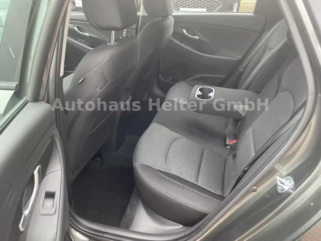 Hyundai i30 1.5 T-GDI Trend MHEV/ Automatik+Navi+Kamera 05/2024-photo-11