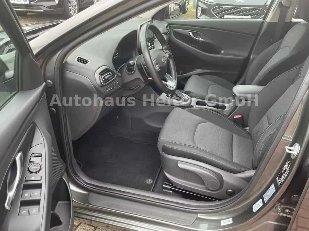 Hyundai i30 1.5 T-GDI Trend MHEV/ Automatik+Navi+Kamera 05/2024-photo-14