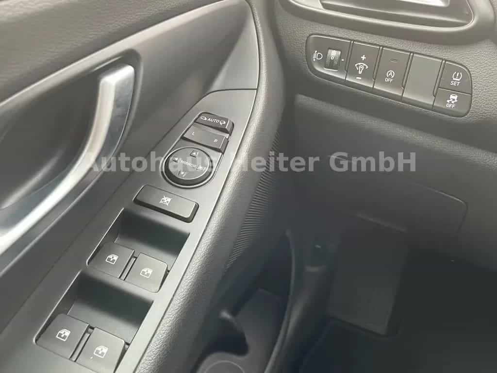 Hyundai i30 1.5 T-GDI Trend MHEV/ Automatik+Navi+Kamera 05/2024-photo-15