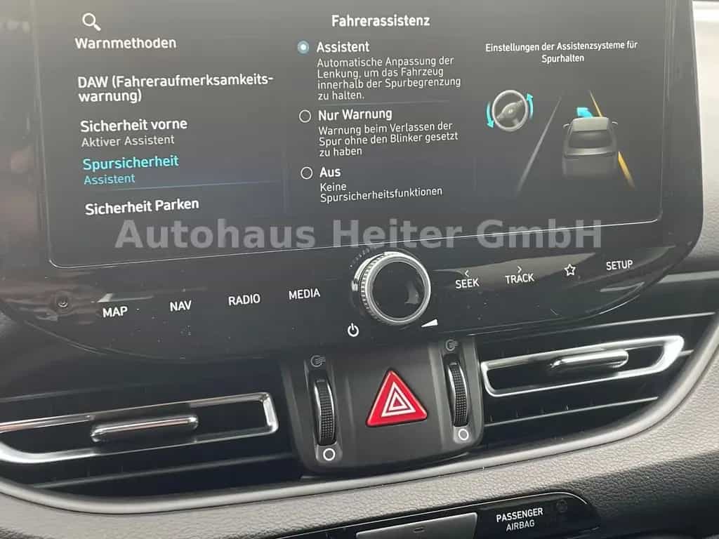 Hyundai i30 1.5 T-GDI Trend MHEV/ Automatik+Navi+Kamera 05/2024-photo-28