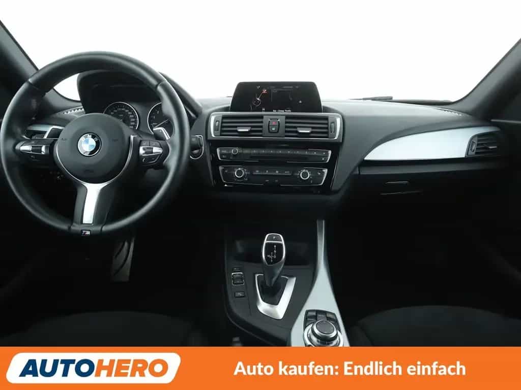 BMW 125 1er 125i M Sport Aut.*NAVI*TEMPO*PDC*SHZ*KLIMA* 02/2017-photo-11