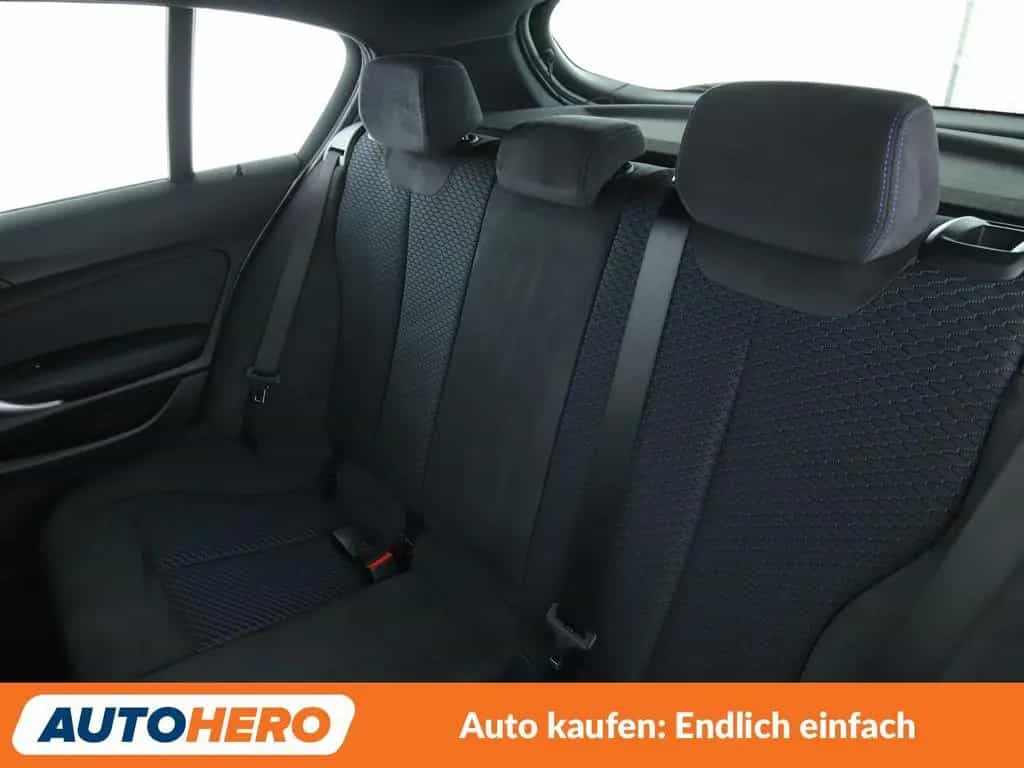 BMW 125 1er 125i M Sport Aut.*NAVI*TEMPO*PDC*SHZ*KLIMA* 02/2017-photo-13