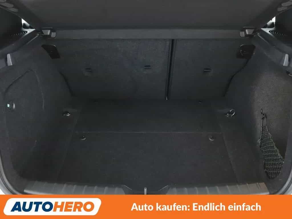BMW 125 1er 125i M Sport Aut.*NAVI*TEMPO*PDC*SHZ*KLIMA* 02/2017-photo-16