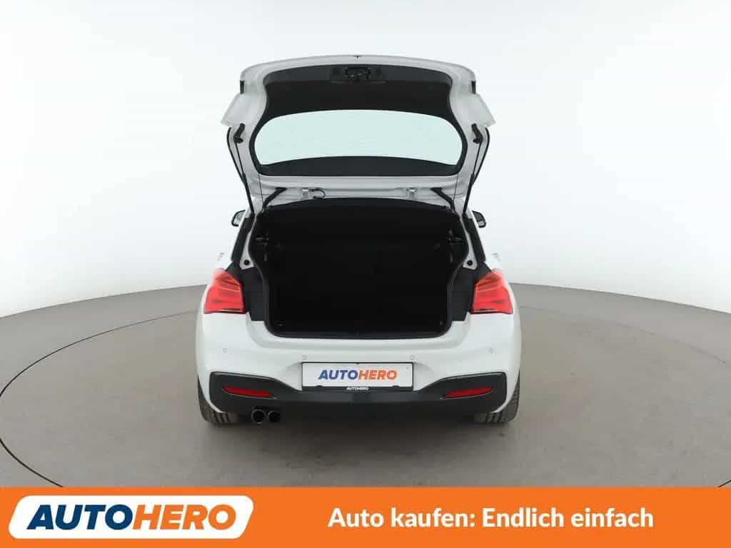 BMW 125 1er 125i M Sport Aut.*NAVI*TEMPO*PDC*SHZ*KLIMA* 02/2017-photo-17