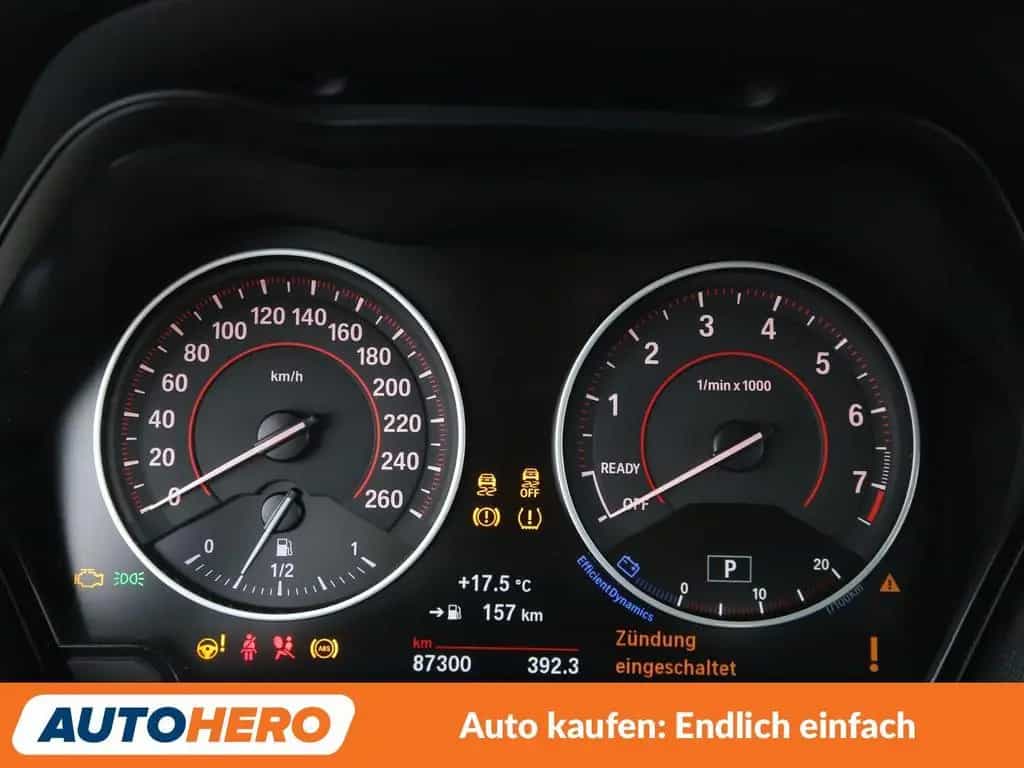 BMW 125 1er 125i M Sport Aut.*NAVI*TEMPO*PDC*SHZ*KLIMA* 02/2017-photo-20