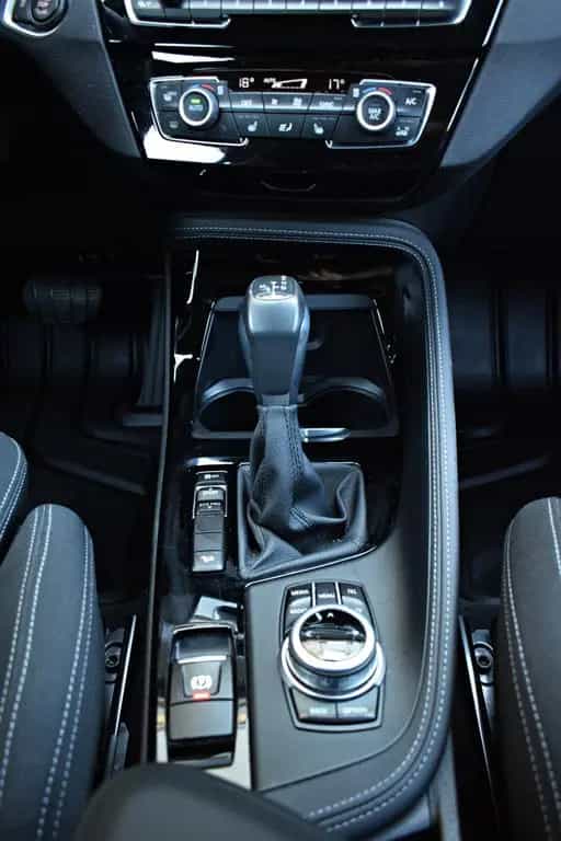 BMW X1 xDrive 20i /SPORT-LINE/AUTOMATIK/SHZ/AHK/NAVI 05/2016-photo-19