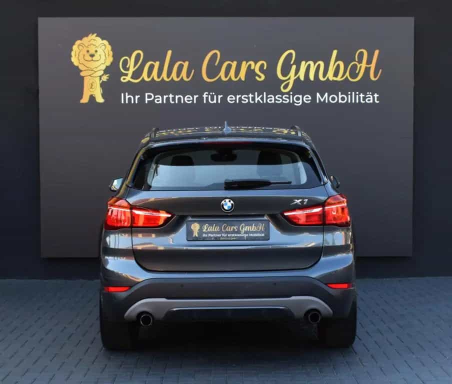 BMW X1 xDrive 20i /SPORT-LINE/AUTOMATIK/SHZ/AHK/NAVI 05/2016-photo-3
