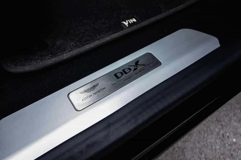 Aston Martin DBX 1 OWNER*14m ASTON WARRANTY*FULL SERVICE BOOK 07/2021-photo-18
