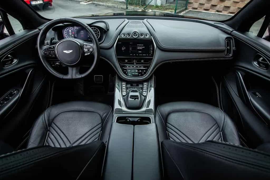Aston Martin DBX 1 OWNER*14m ASTON WARRANTY*FULL SERVICE BOOK 07/2021-photo-23