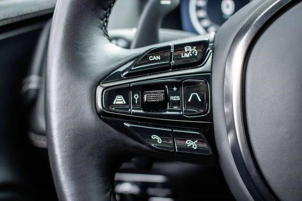Aston Martin DBX 1 OWNER*14m ASTON WARRANTY*FULL SERVICE BOOK 07/2021-photo-30