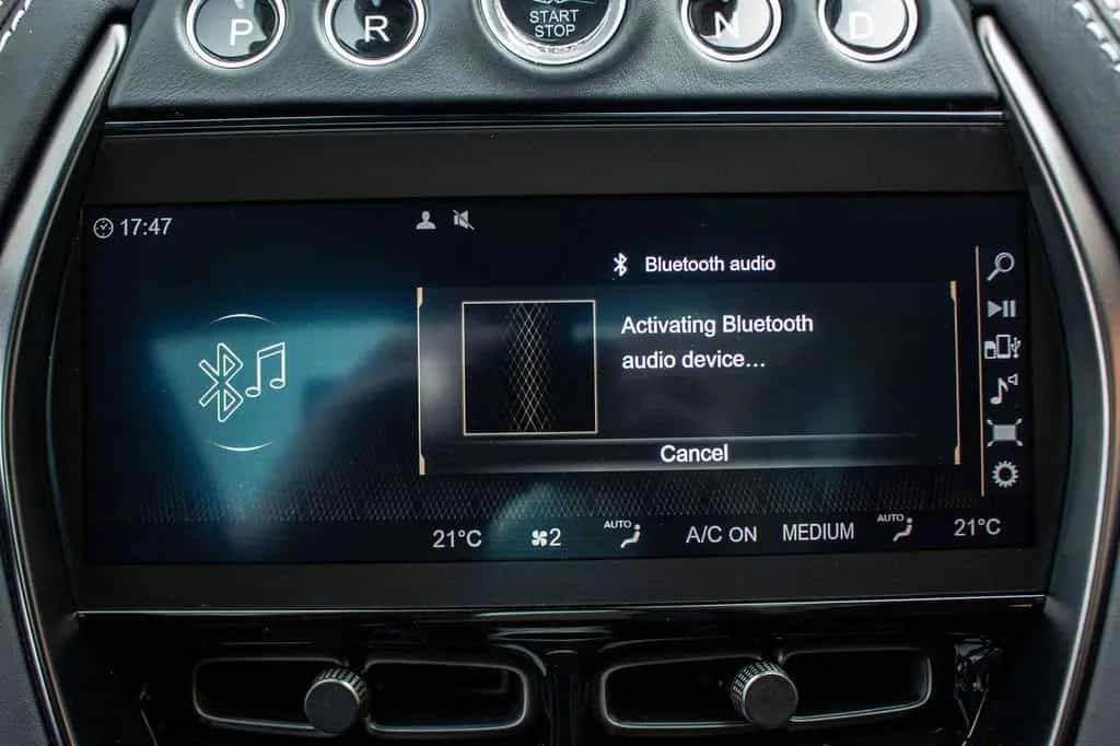 Aston Martin DBX 1 OWNER*14m ASTON WARRANTY*FULL SERVICE BOOK 07/2021-photo-32