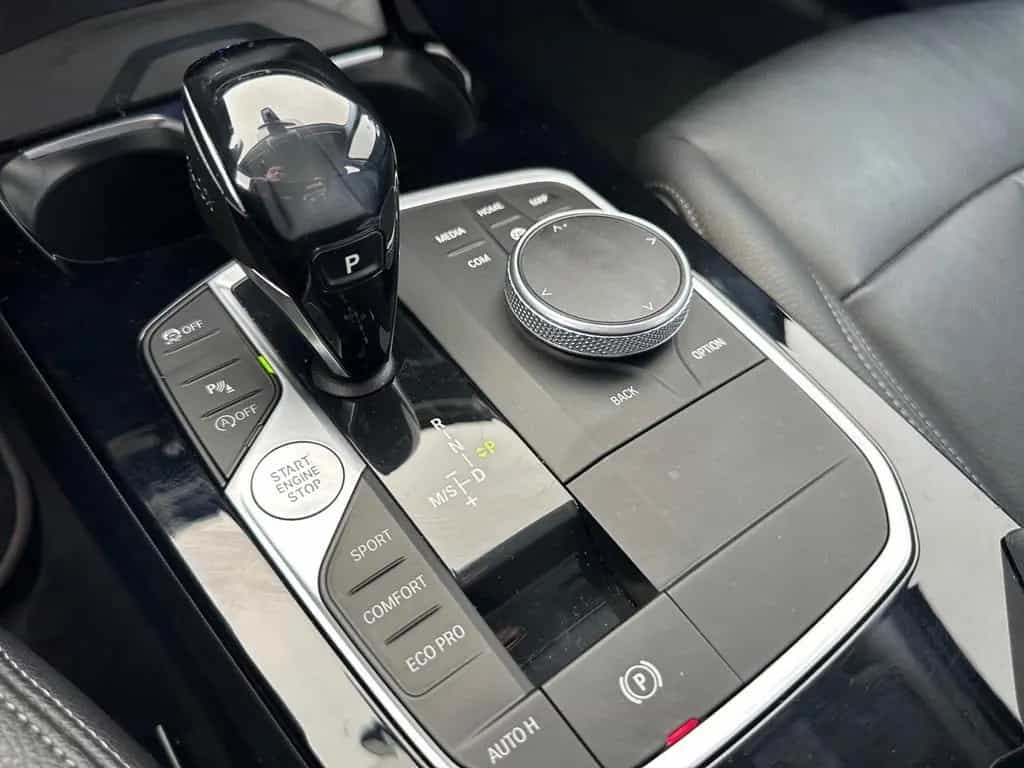 BMW 118 i Luxury Line/Tempomat/Navi/249€Finanzierung 11/2019-photo-27