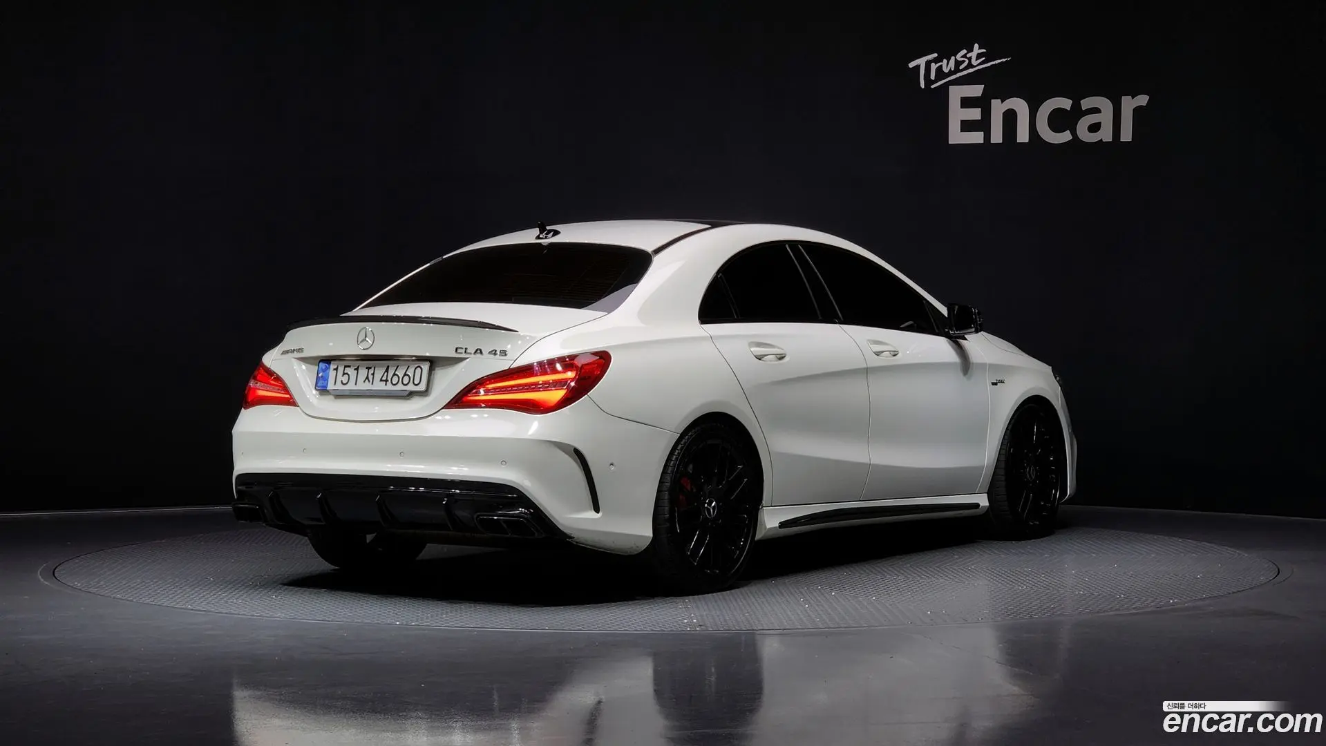 Main__Slider__Photo:CLA-Class Mercedes-Benz 2017.9-1