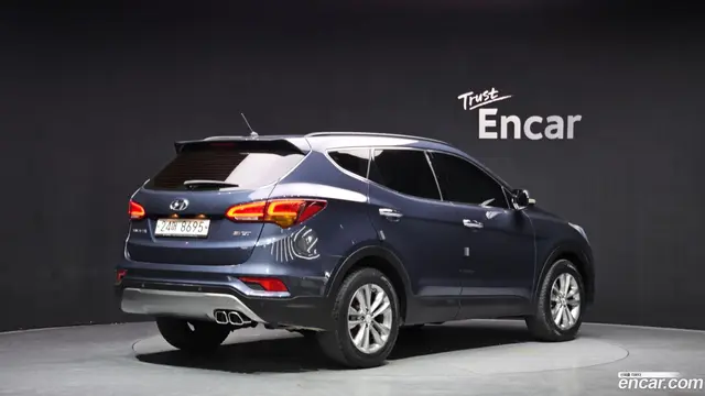 Main__Slider__Photo:Santafe Hyundai 2016.11-1