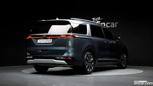 Main__Slider__Photo:Canival Kia 2021.1-1