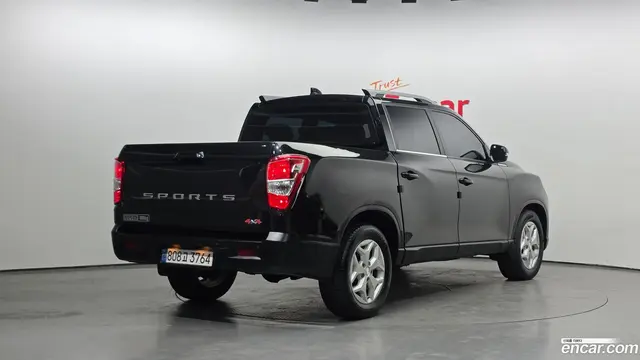 Main__Slider__Photo:Rexton KG Mobility 2023.0-1