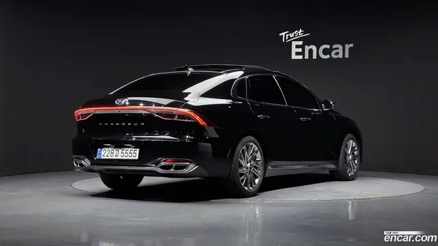 Main__Slider__Photo:Grandeur Hyundai 2020.11-1