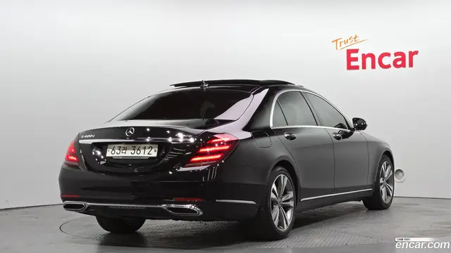 Main__Slider__Photo:S-Class Mercedes-Benz 2018.6-1