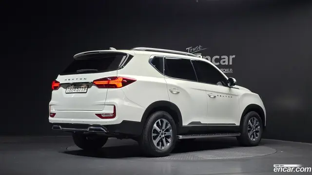 Main__Slider__Photo:Rexton KG Mobility 2021.1-1