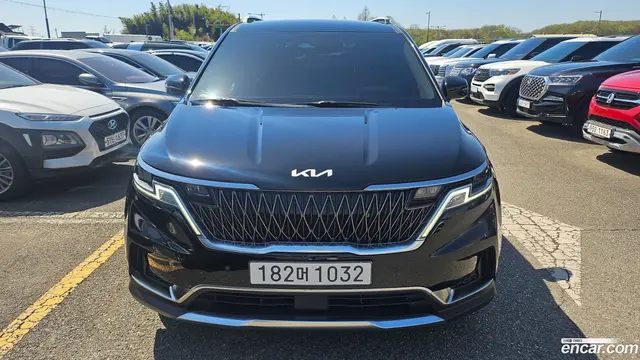 Main__Slider__Photo:Canival Kia 2022.2-1