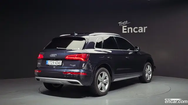 Main__Slider__Photo:Q5 Audi 2020.11-1