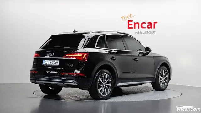 Main__Slider__Photo:Q5 Audi 2023.11-1
