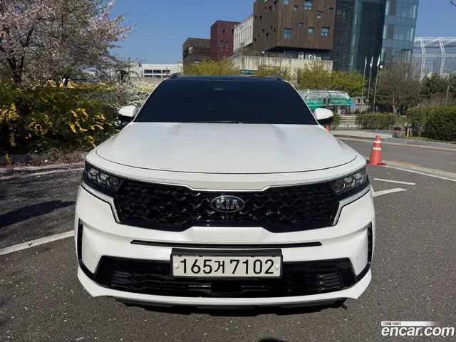 Main__Slider__Photo:Sorento Kia 2021.1-1