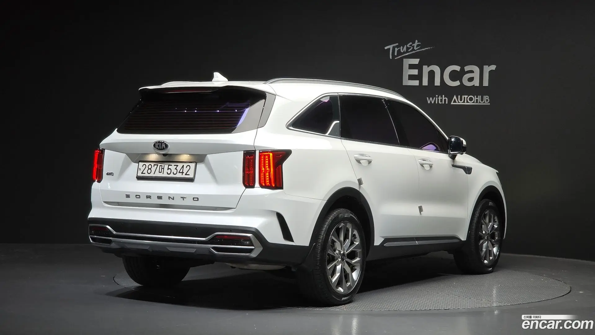 Main__Slider__Photo:Sorento Kia 2021.2-1