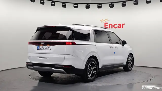 Main__Slider__Photo:Canival Kia 2023.4-1