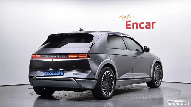 Main__Slider__Photo:Ioniq5 Hyundai 2022.2-1