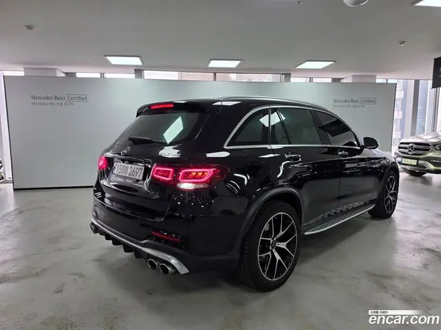 Main__Slider__Photo:GLC-Class Mercedes-Benz 2022.2-1