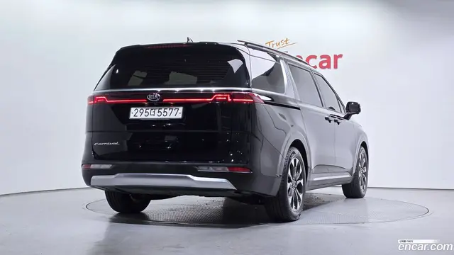 Main__Slider__Photo:Canival Kia 2021.2-1