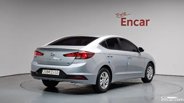 Main__Slider__Photo:AVANTE Hyundai 2019.6-1
