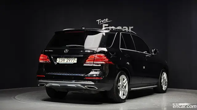 Main__Slider__Photo:GLE-Class Mercedes-Benz 2018.9-1