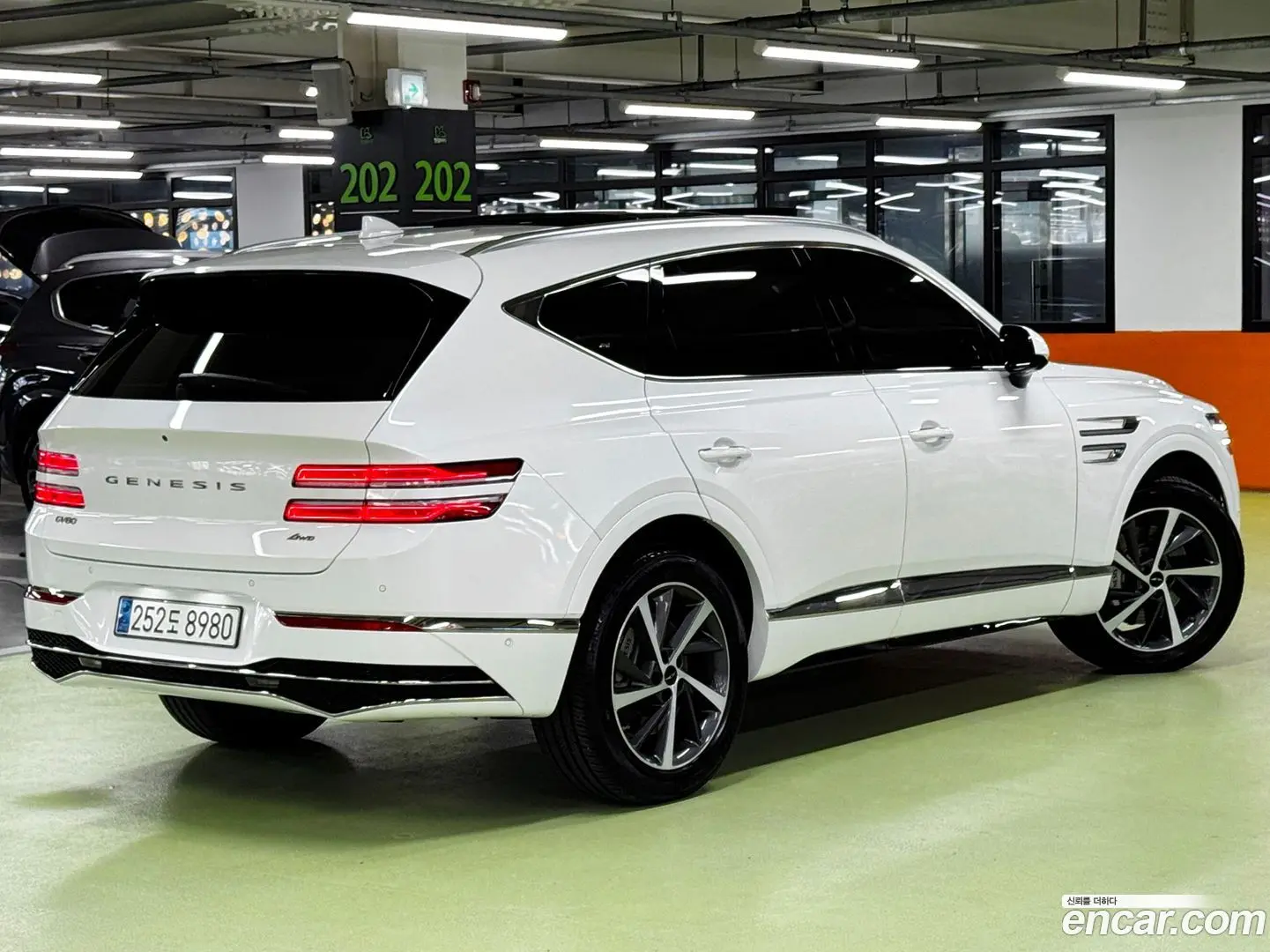 Main__Slider__Photo:GV80 Genesis 2024.2-1