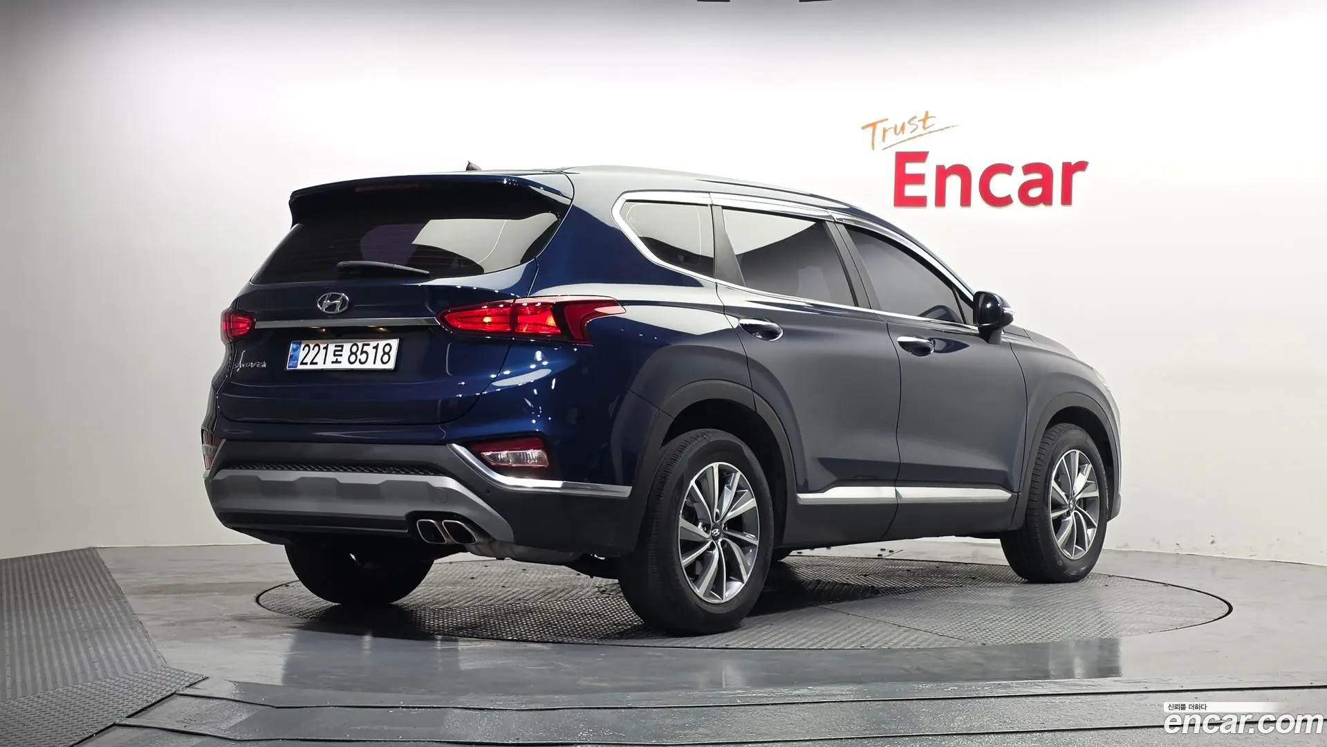 Main__Slider__Photo:Santafe Hyundai 2019.7-1