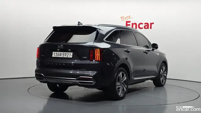 Main__Slider__Photo:Sorento Kia 2020.5-1