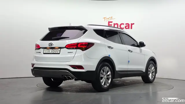 Main__Slider__Photo:Santafe Hyundai 2016.6-1
