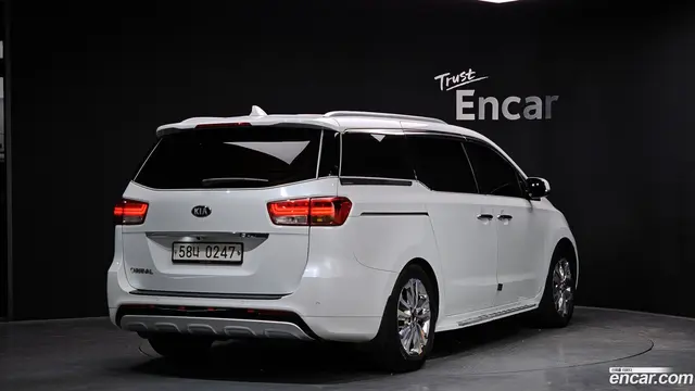 Main__Slider__Photo:Canival Kia 2016.9-1