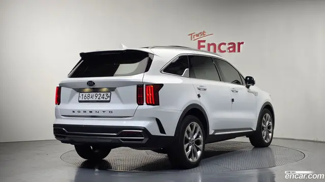 Main__Slider__Photo:Sorento Kia 2020.5-1