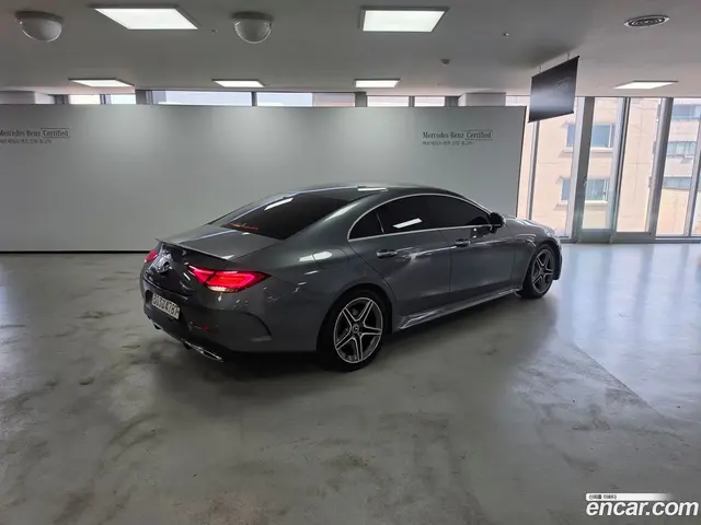 Main__Slider__Photo:CLS-Class Mercedes-Benz 2022.2-1