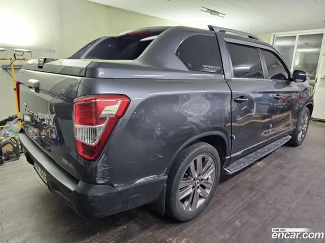 Main__Slider__Photo:Rexton KG Mobility 2021.2-1