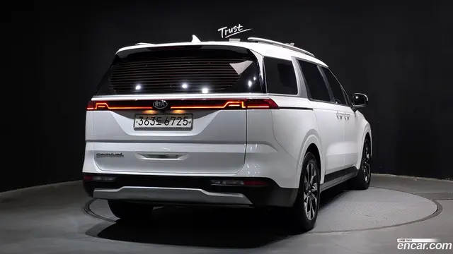 Main__Slider__Photo:Canival Kia 2021.4-1