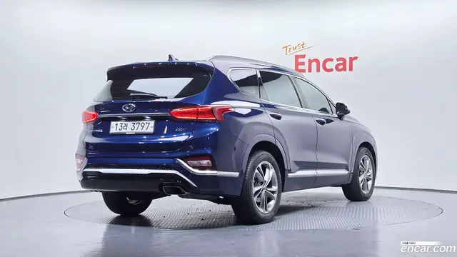 Main__Slider__Photo:Santafe Hyundai 2018.5-1