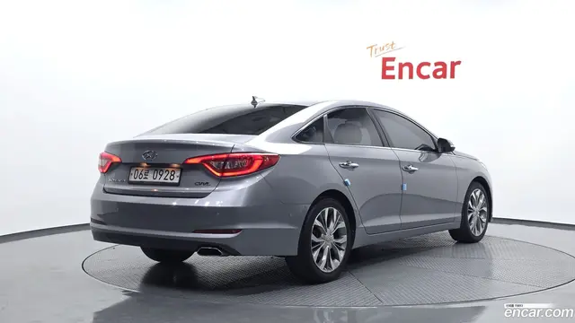 Main__Slider__Photo:Sonata Hyundai 2016.2-1