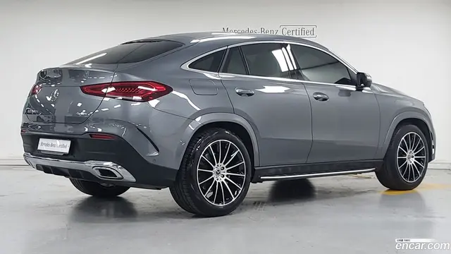 Main__Slider__Photo:GLE-Class Mercedes-Benz 2022.0-1