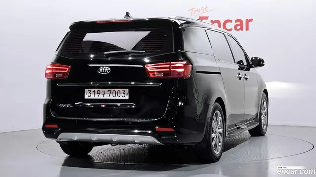 Main__Slider__Photo:Canival Kia 2019.3-1