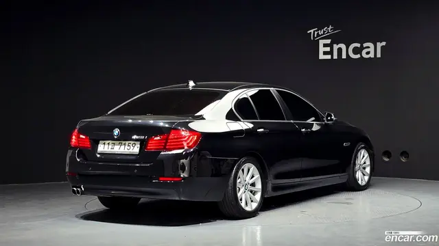 Main__Slider__Photo:5-Series BMW 2015.6-1